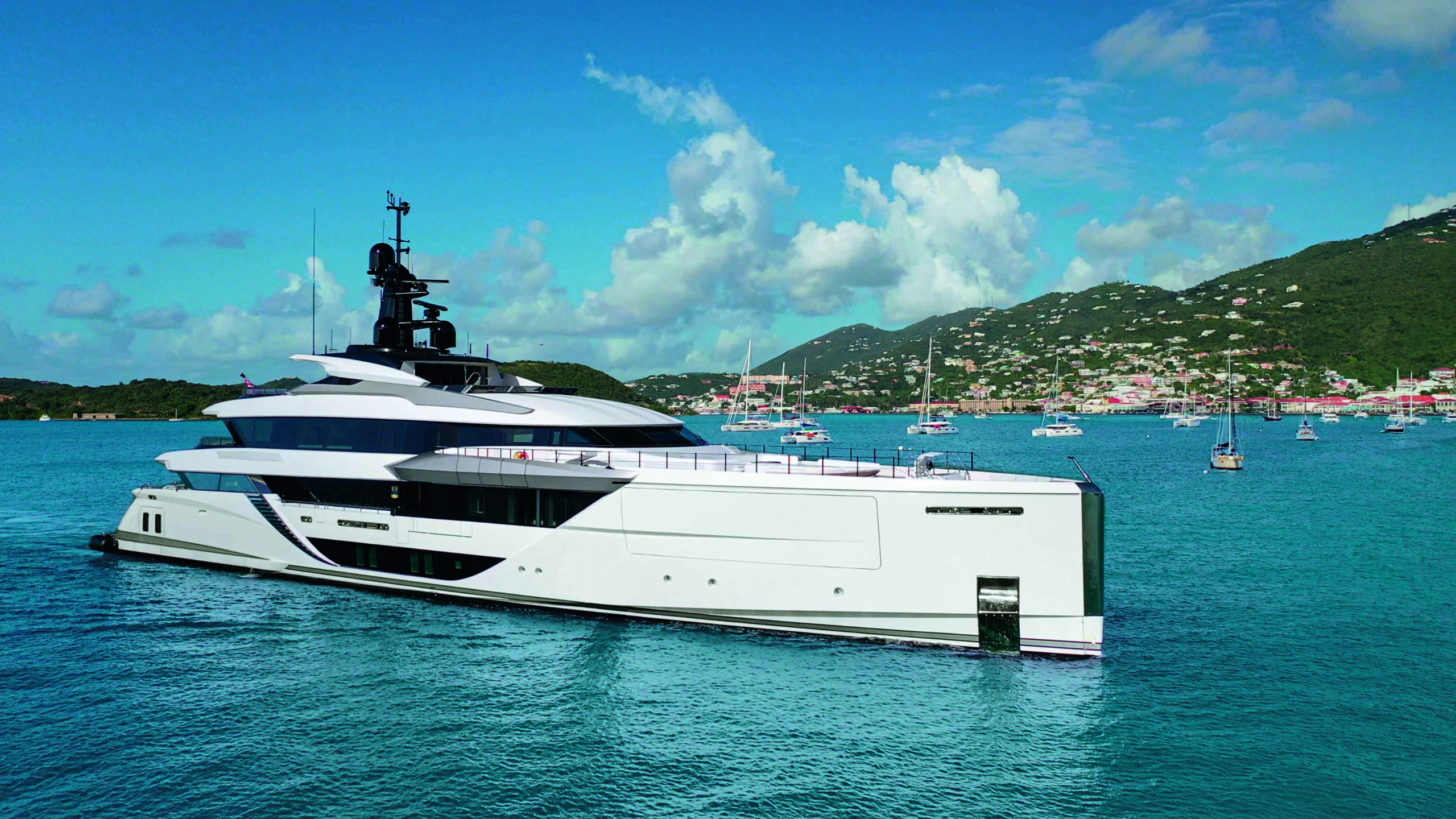 CRN MY 141_credits_Phil Blake IGY Marinas CRN MY 141_credits_Phil Blake IGY Marinas