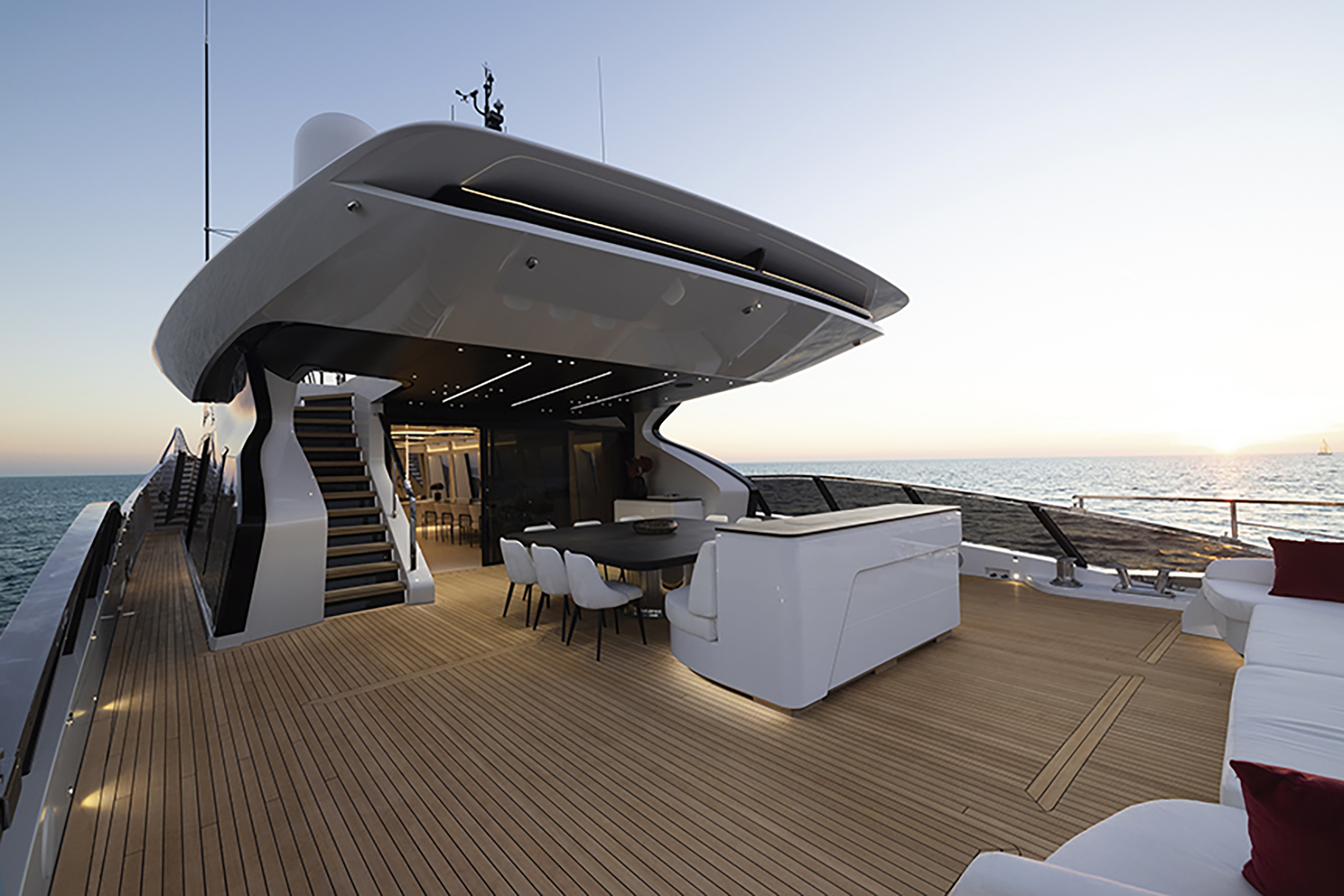 1b_Mangusta_165REV_1_exteriors_maindeck (1) 1b_Mangusta_165REV_1_exteriors_maindeck (1)