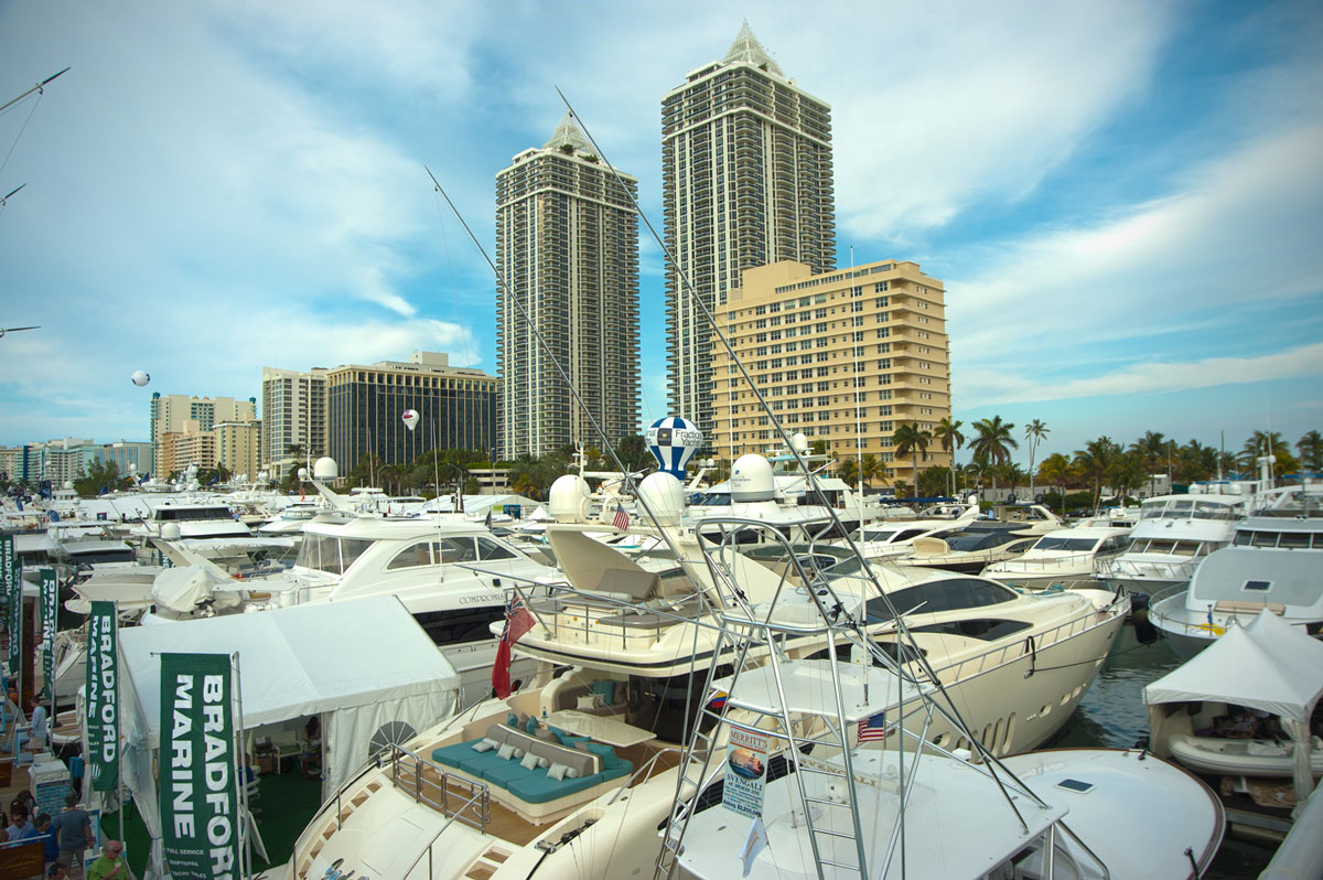 MiamiBoatShow161 MiamiBoatShow161