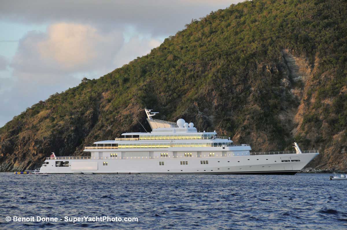 RisingSun-BenoitDonne-SuperYachtPhoto RisingSun-BenoitDonne-SuperYachtPhoto