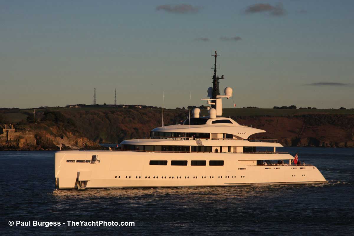 VavaII-PaulBurgess-theyachtphoto VavaII-PaulBurgess-theyachtphoto