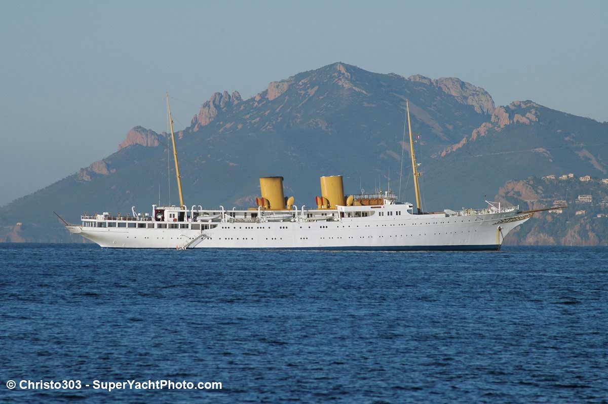Savarona-Christo303-SuperYachtPhoto