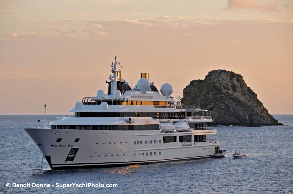 Katara-Benoit-Donne-SuperYachtPhoto Katara-Benoit-Donne-SuperYachtPhoto