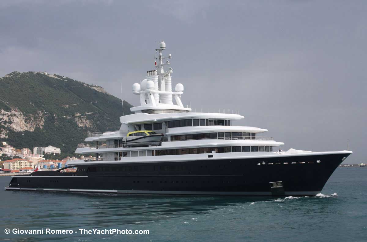 Luna-GiovanniRomero-theyachtphoto Luna-GiovanniRomero-theyachtphoto