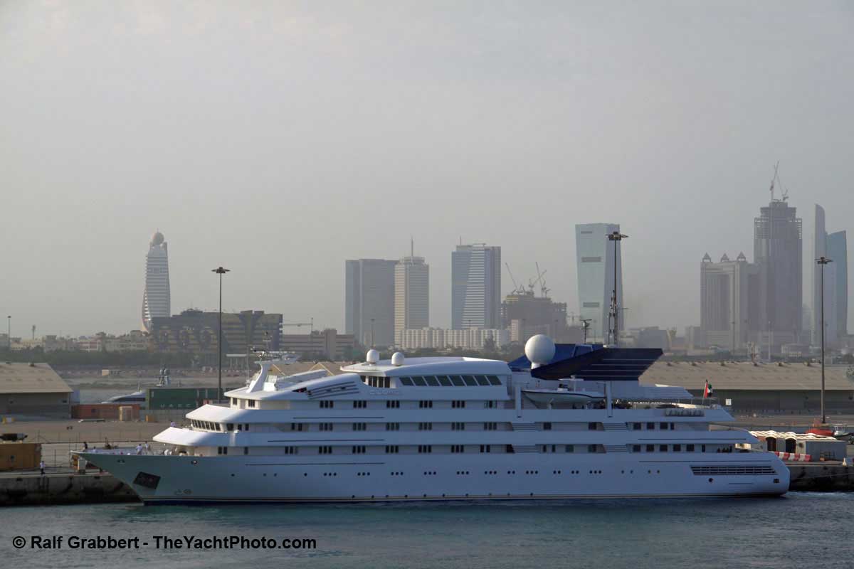 Dubawi-RalfGrabbert-theyachtphoto