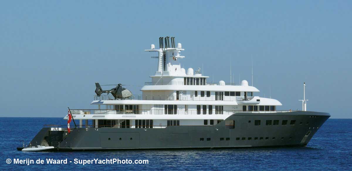 Ice-Merijn-de-Waard-SuperYachtPhoto