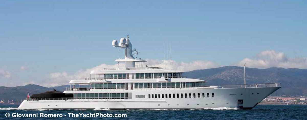 Fountainhead-GiovanniRomero-theyachtphoto