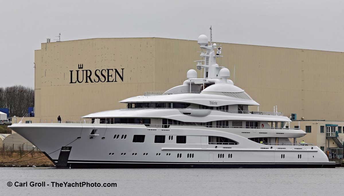 Valerie-CarlGroll-theyachtphoto