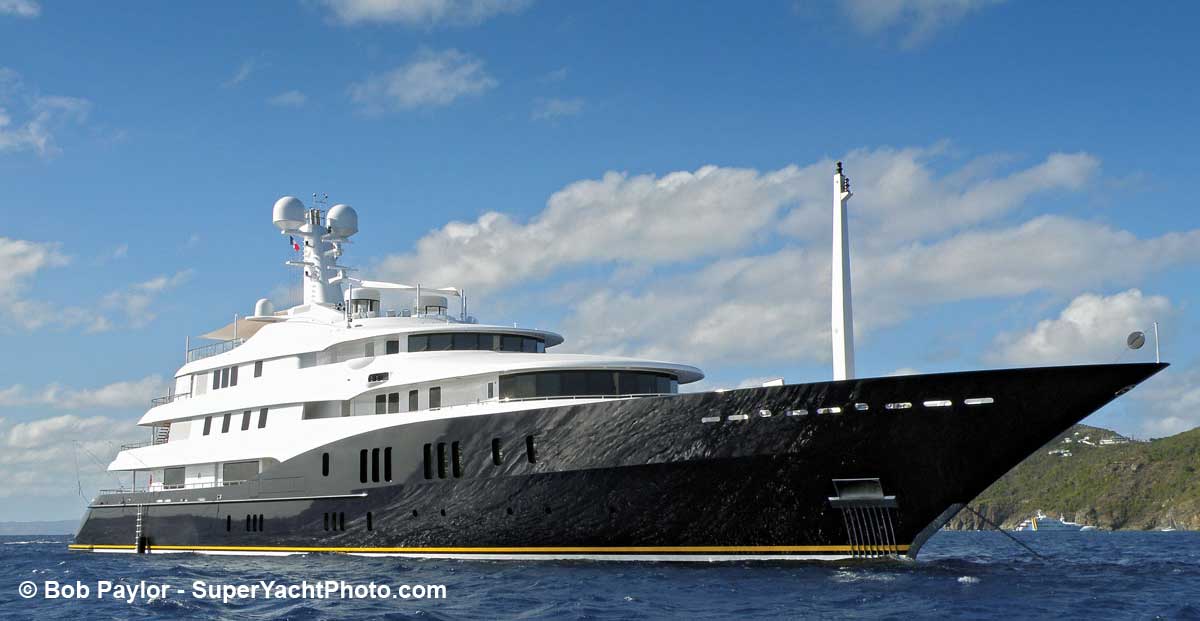 C2-Bob-Paylor-SuperYachtPhoto