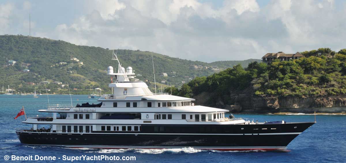 Leander-Benoit-Donne-SuperYachtPhoto