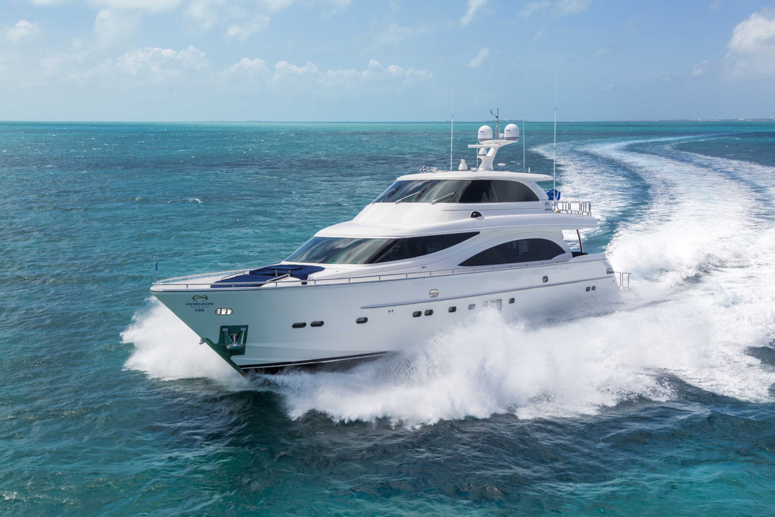 17 Horizon Yachts Rendezvous – E88 ©Jim Raycroft 17 Horizon Yachts Rendezvous - E88 ©Jim Raycroft