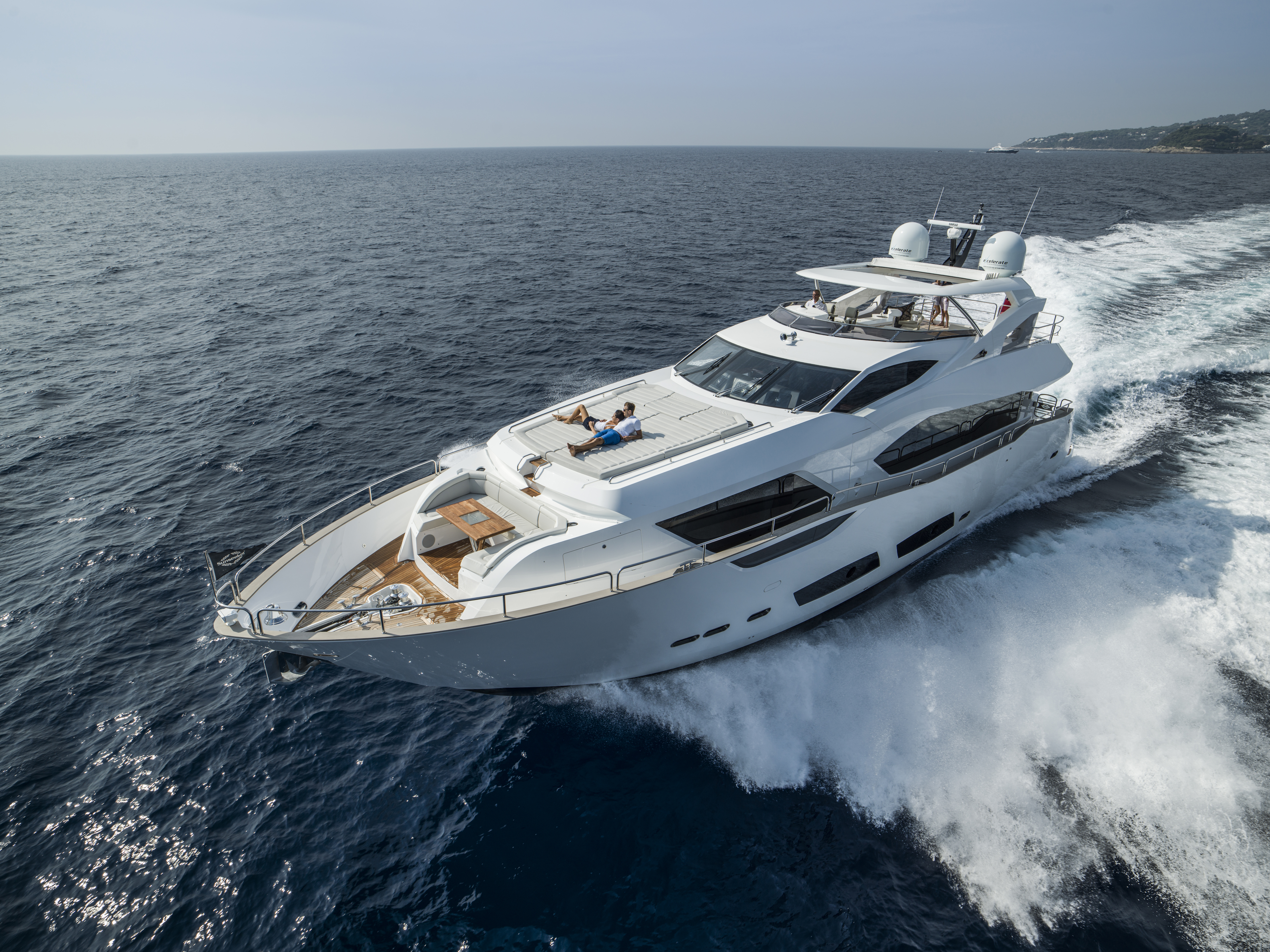 Sunseeker 95 Yacht (5) Fitted with the MTU engines, the 95 Yacht tops out at around 26 knots and offers comfortable cruising around 20 knots, with a practical range of about 400 nautical miles.