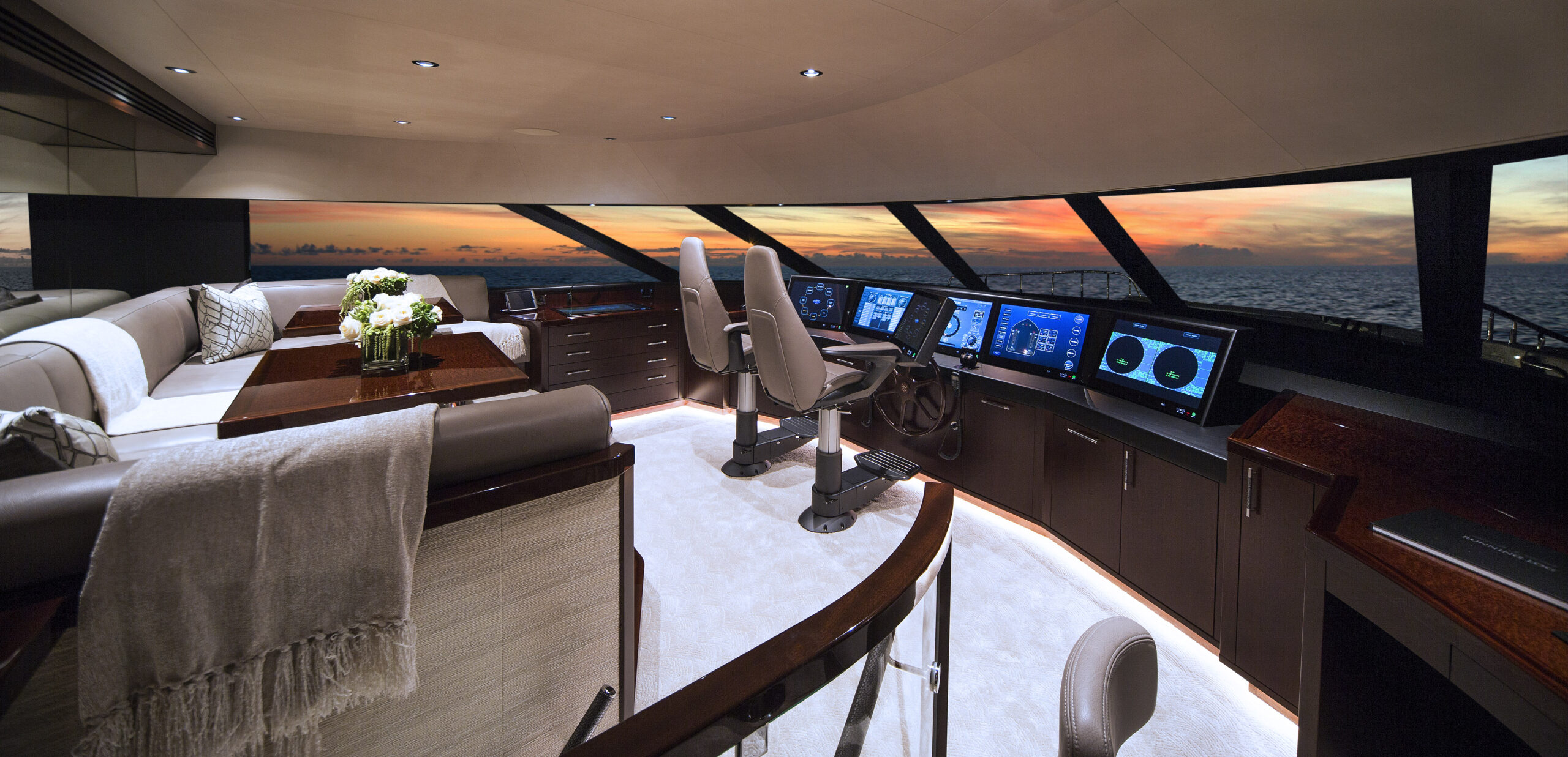 Westport 125 M/Y Black Gold