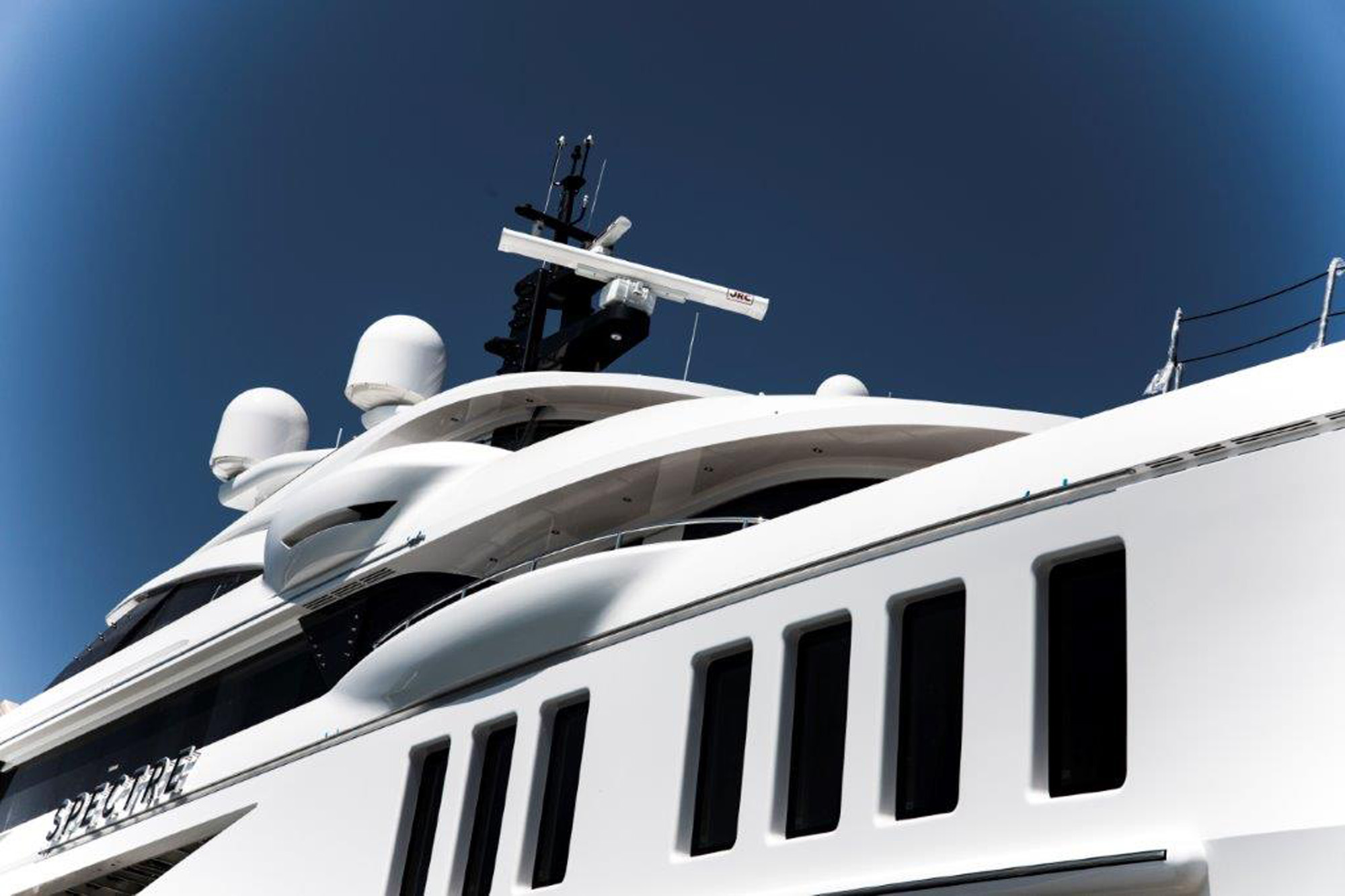 Benetti MY Spectre (2)_web Benetti MY Spectre (2)_web