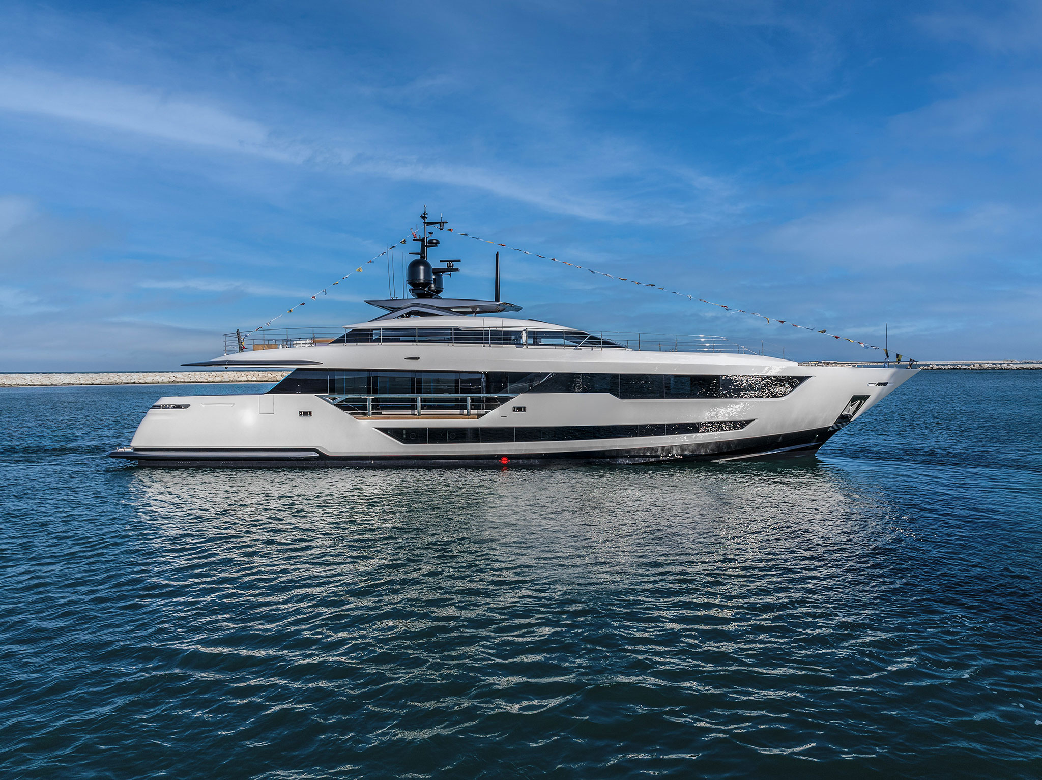 Custom-Line-120_#12_Main-Image Photo courtesy of Custom Line Yacht
