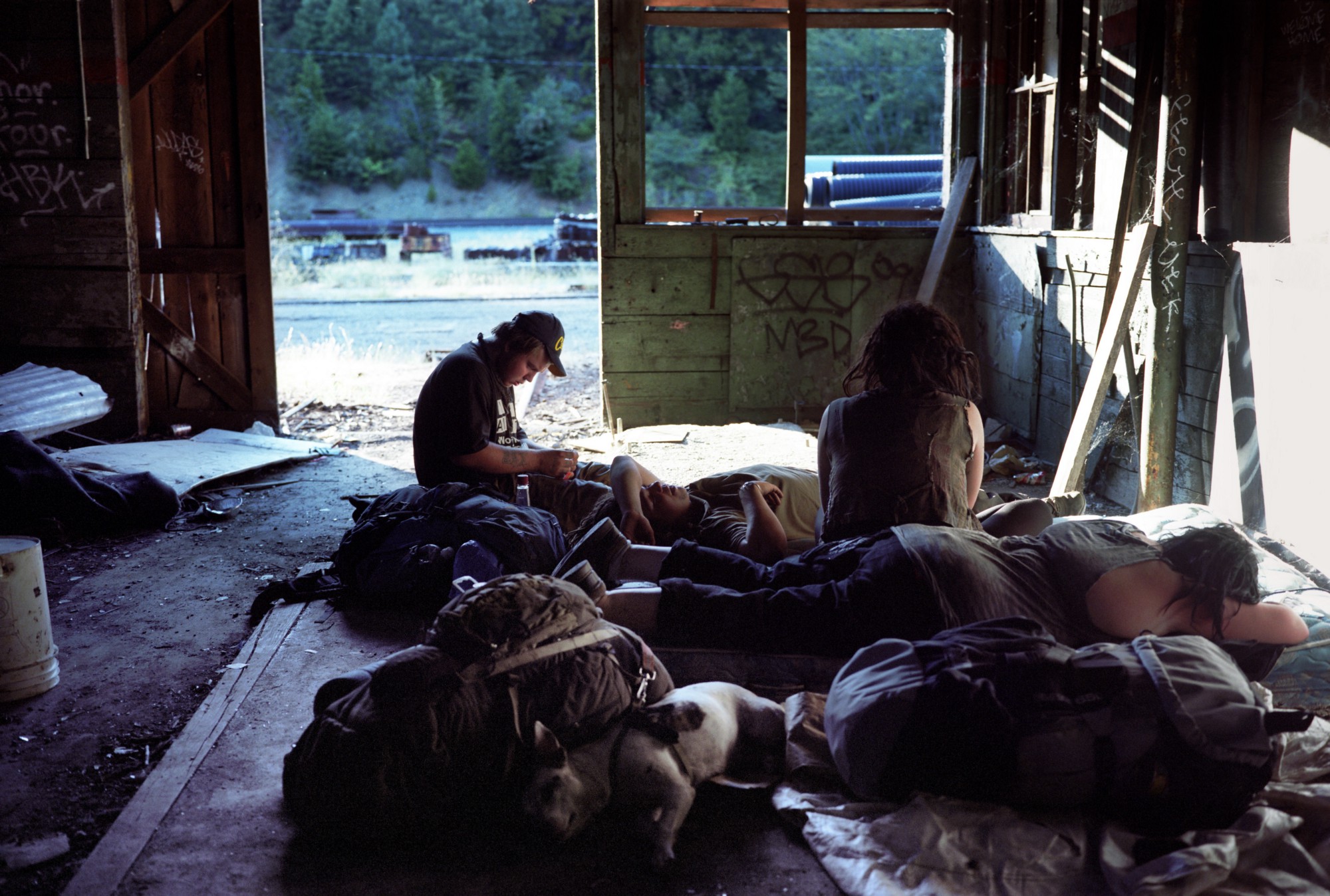 describing gay sex from Santos homeless shelters for gay runaways
