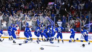 NCAA final game - celebration on ice