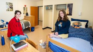North Hall room tour with Freida and Sadie