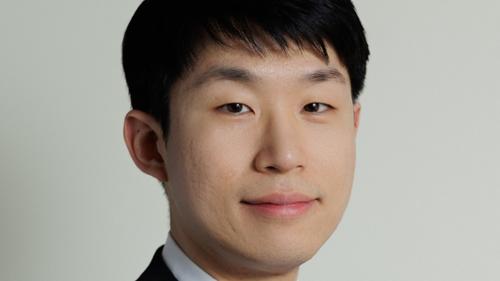 Page Header photo of Dongwon Shin, Lecturer in Music (piano)