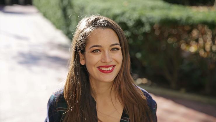 Antonia Noori Farzan '11