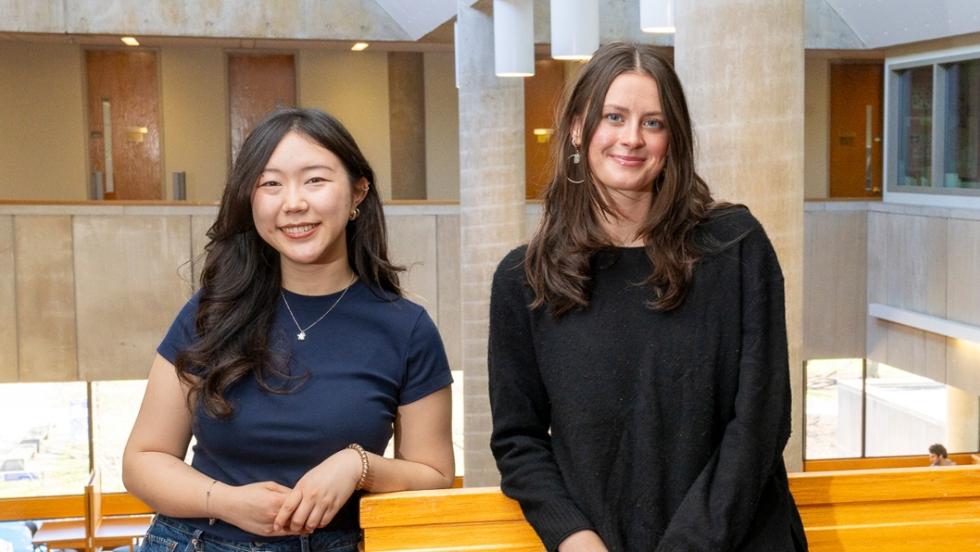 Elise Kwon ’26 and Caroline Boies ’26