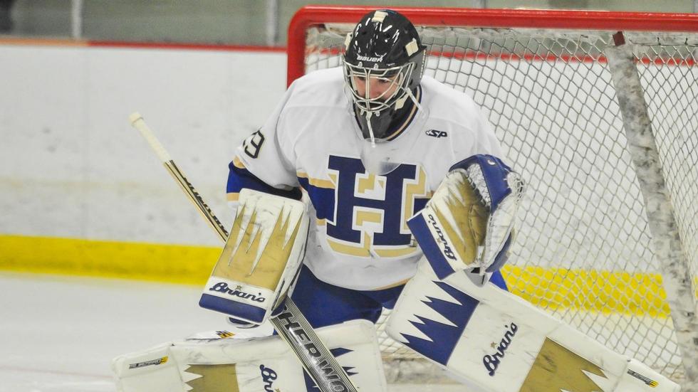 Men's Hockey goalie Evan Buitenhuis '18.