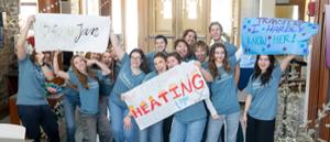 Current students welcome new Jans to campus