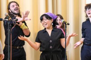Duelly Noted perform a cappella in the Chapel