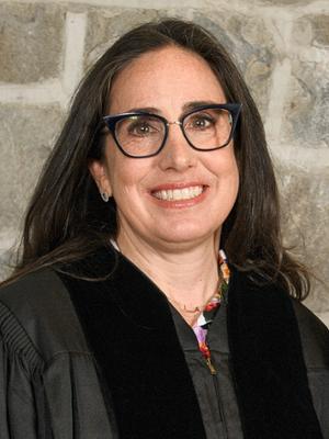 Gillian Zucker ’90