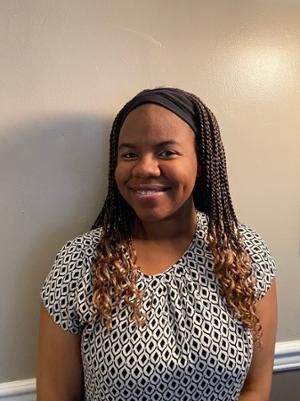 Eva Lynch-Comer '19