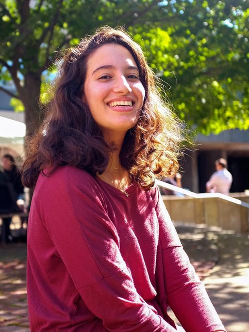 Sarine Arzoumanian &lsquo;22?