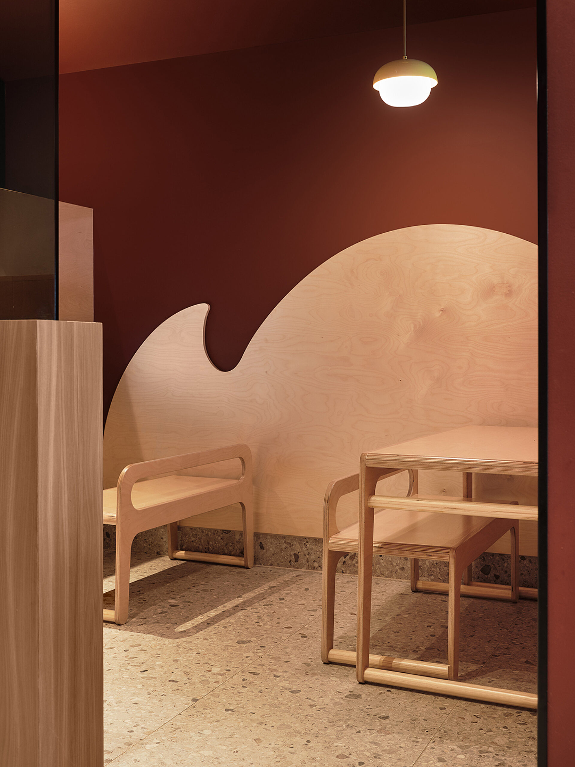 06 B LG2 St Hubert Carefour 20455