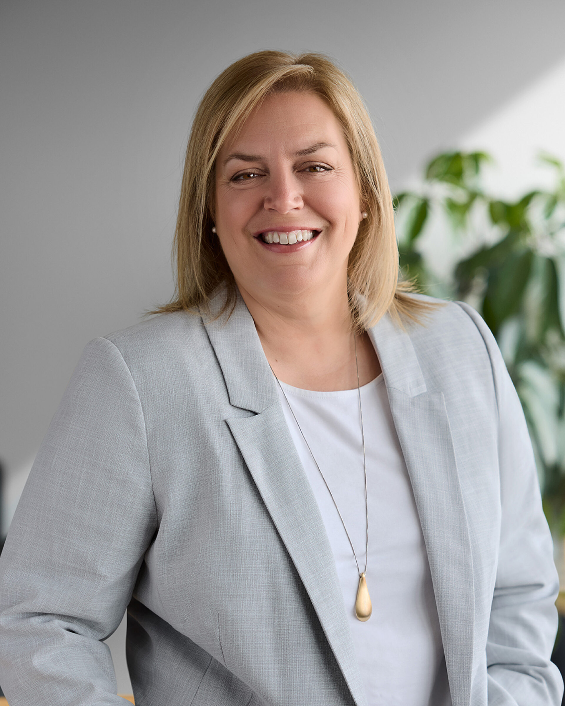 LG2 Leader QC Cote Mireille