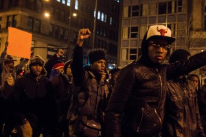 Laquan McDonald protesters march on Michigan Avenue