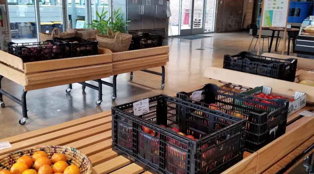 Veggie coop in North Lawndale brings fresh produce to residents with