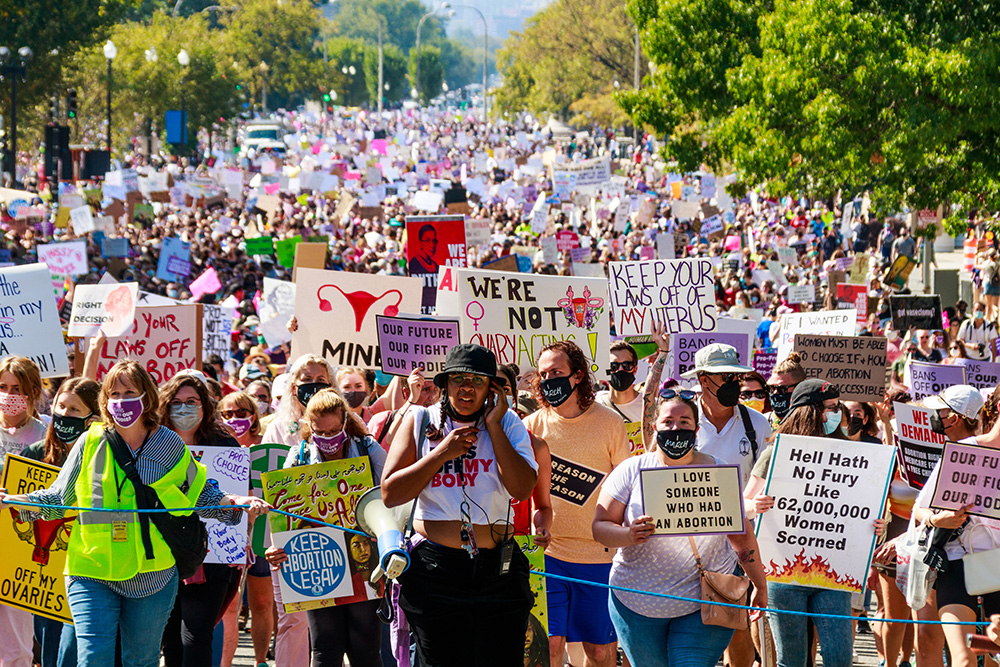 Thousands at Women’s March demand abortion justice, protest Texas law restricting abortion