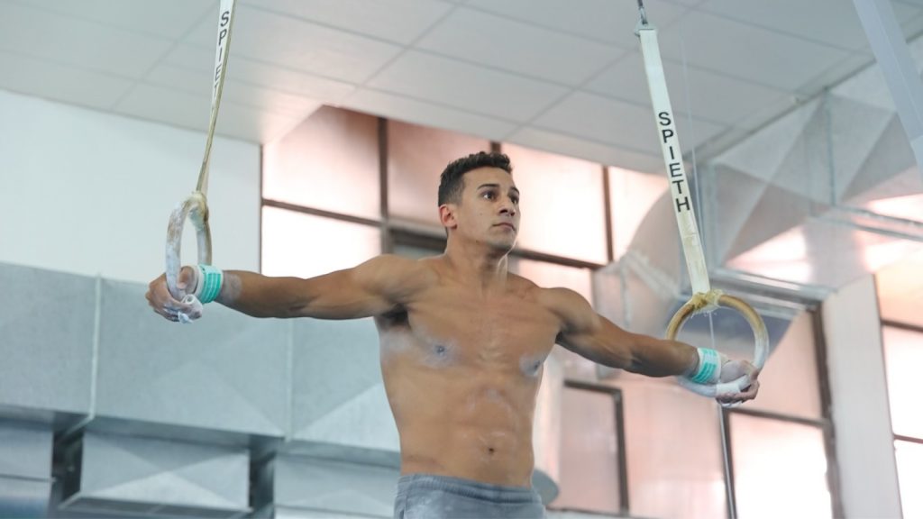 Daniel Villafañe training on the rings