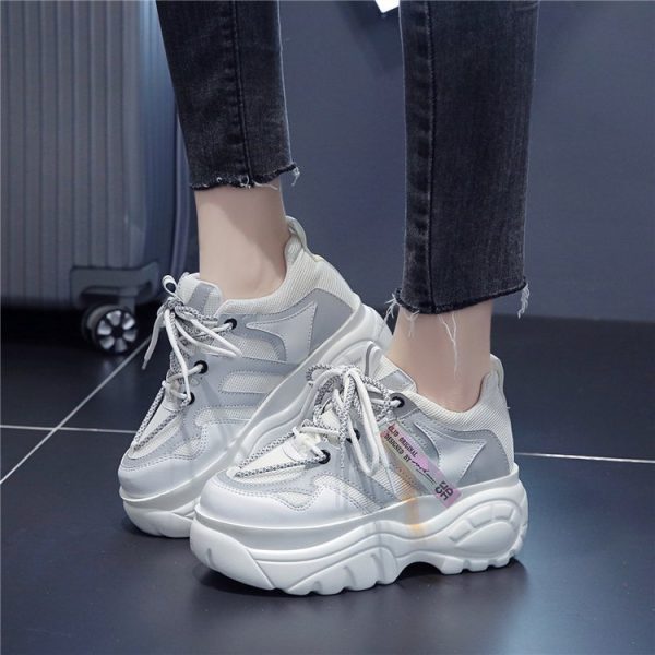 Lightweight Platform Gradient Color Casual Sneakers - Image 10