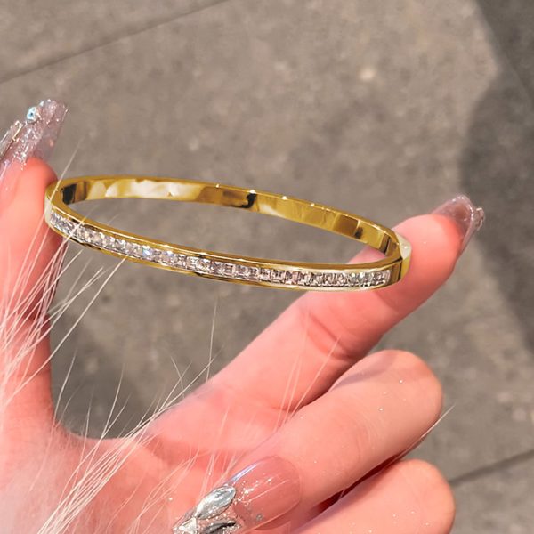 Stainless Steel Bracelet Women's Hand Jewelry High-grade Full Diamond Bracelet - Image 6
