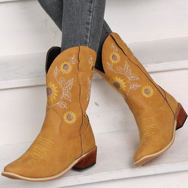 Embroidered sunflower figure fashion Martin boots - Image 3