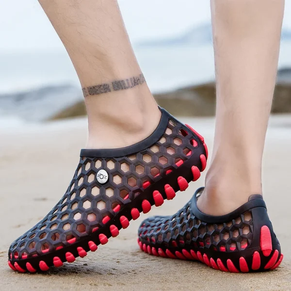 2025 Summer Unisex Sandals Clogs Garden Shoes Women New Light Slip-on Jelly Shoes Slippers Men Beach Water Shoe Soft Flats - Image 2