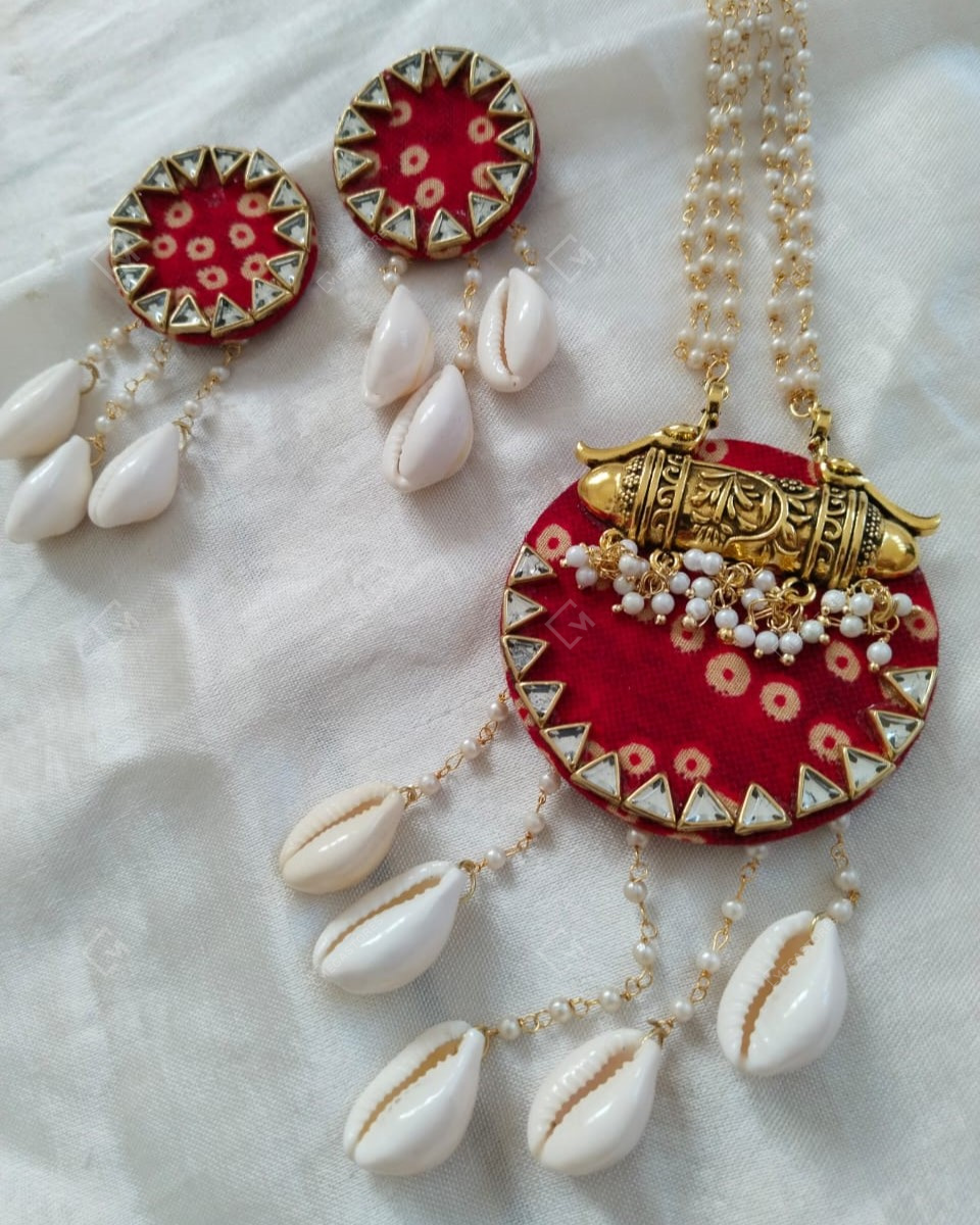 Megastores Rainvas Bandhani Print Red Necklace Earrings set with