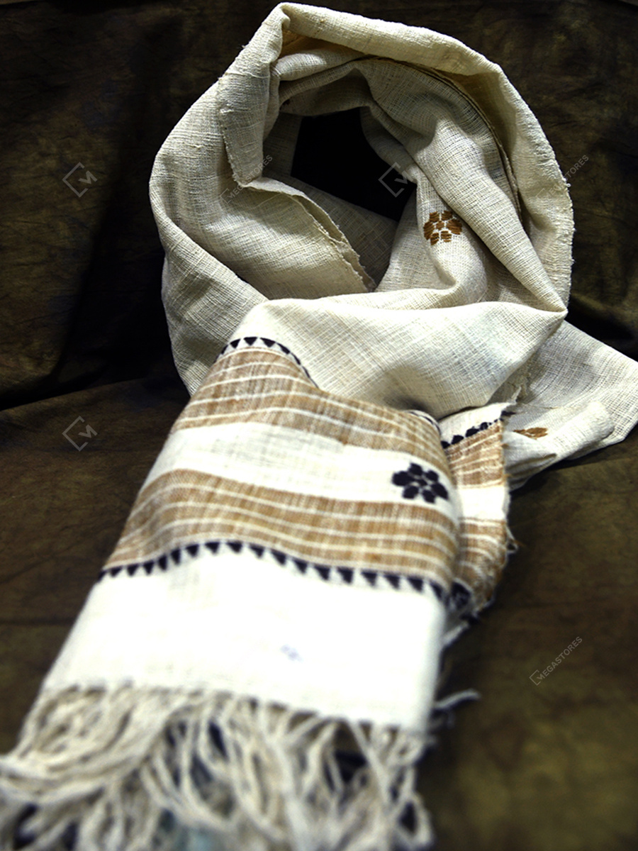 Handwoven White Natural Dye Eri Silk Stole with Br