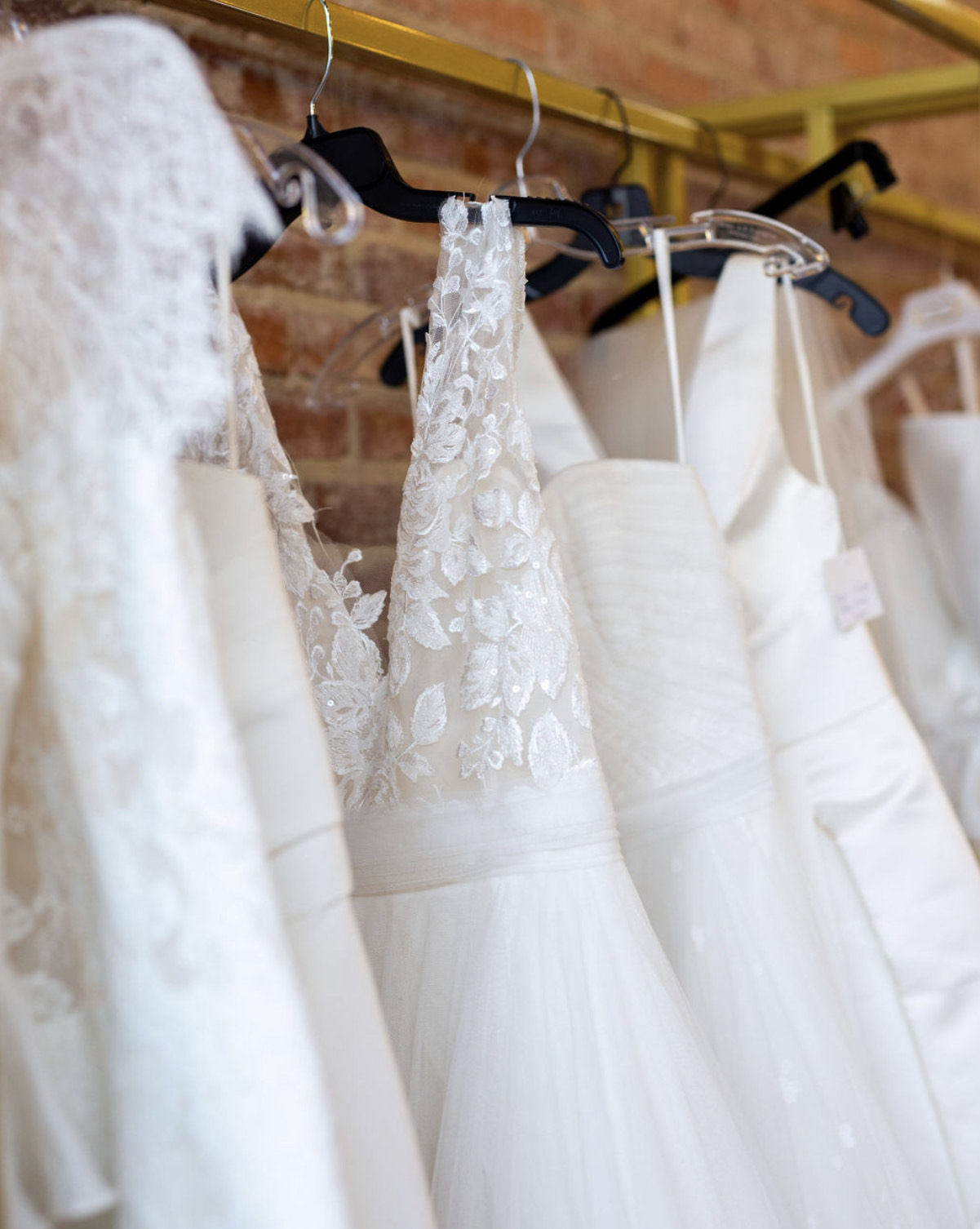 Unveiled Bridal Studio 公布婚礼工作室