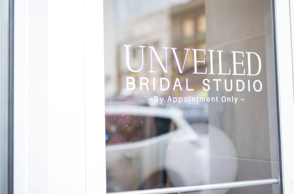 Unveiled Bridal Studio 公布婚礼工作室