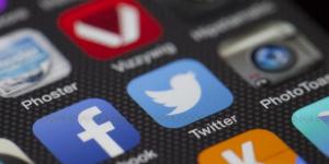 GROW YOUR BUSINESS THROUGH SOCIAL MEDIA GROW YOUR BUSINESS THROUGH SOCIAL MEDIA