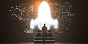 Launching Your First Business? A Digital Marketing Crash Course business man startup business