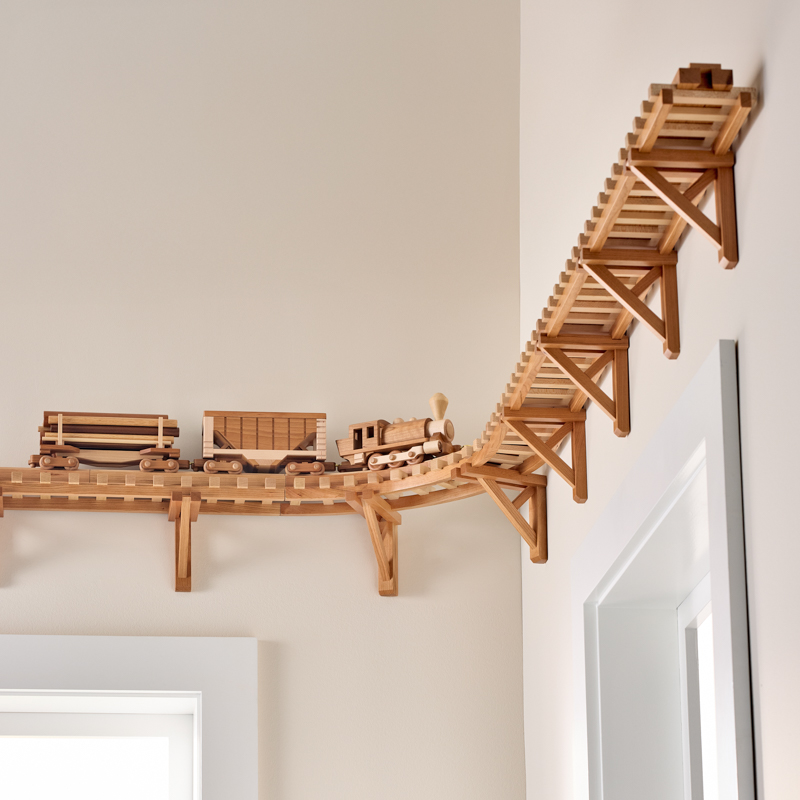 Trestle Train Shelf Display Woodworking Plan