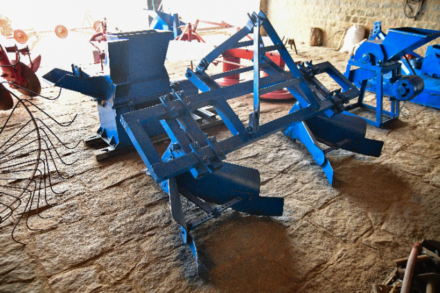 LOTE 03 - SULCADOR DE HIDRÁULICO/2 LINHAS