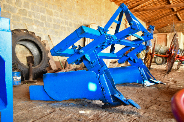 LOTE 03 - SULCADOR DE HIDRÁULICO/2 LINHAS